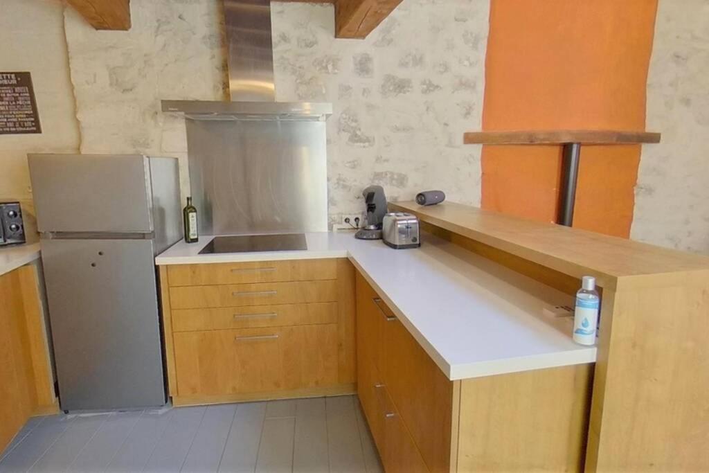 아흘르 Maison De Charme Dans Le Centre Historique , Wifi Clim 6 Pers Calme Et Confort 아파트 외부 사진