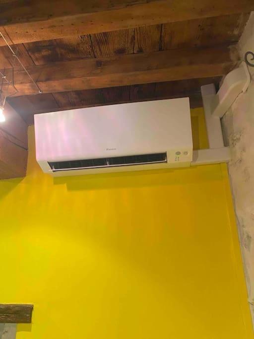 아흘르 Maison De Charme Dans Le Centre Historique , Wifi Clim 6 Pers Calme Et Confort 아파트 외부 사진