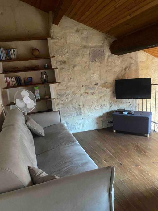 아흘르 Maison De Charme Dans Le Centre Historique , Wifi Clim 6 Pers Calme Et Confort 아파트 외부 사진